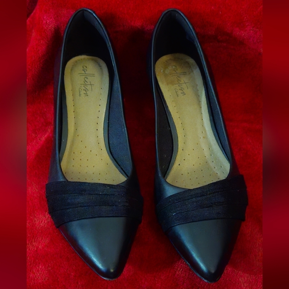 Clarks Collection Linvale Madi Black Low Heel Pumps - Size 8.5